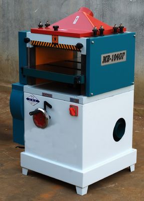 la machine une de Planer en bois 380V a dégrossi bois de certification d'OIN fonctionnant Planer