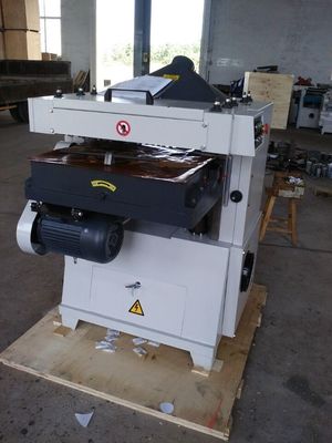 la machine une de Planer en bois 380V a dégrossi bois de certification d'OIN fonctionnant Planer