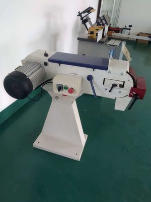 La bande de la CE a vu la machine de ponçage en bois polonaise de ceinture électrique de découpeuse