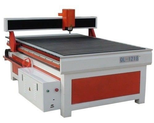 machine de commande numérique par ordinateur adaptée aux besoins du client par Tableau industriel en bois 3d de routeur de la commande numérique par ordinateur 1500w