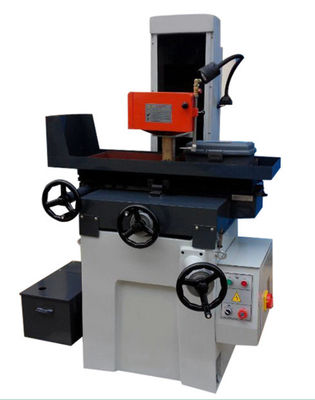Broyeur universelle Machine de Reliable Structure Universal de broyeur de la commande numérique par ordinateur MD618