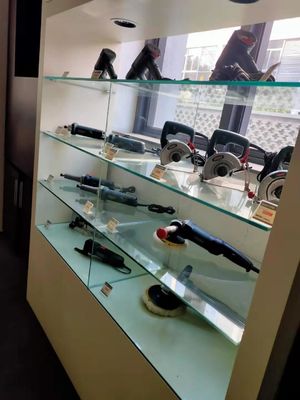 Type Mini Circular Saw Cordless Metal de DIY coupant la couleur personnalisable