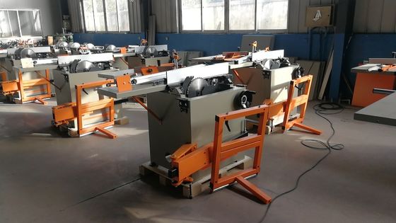 Le panneau électrique en bois résistant de Tableau de la presse à mouler 220V a vu