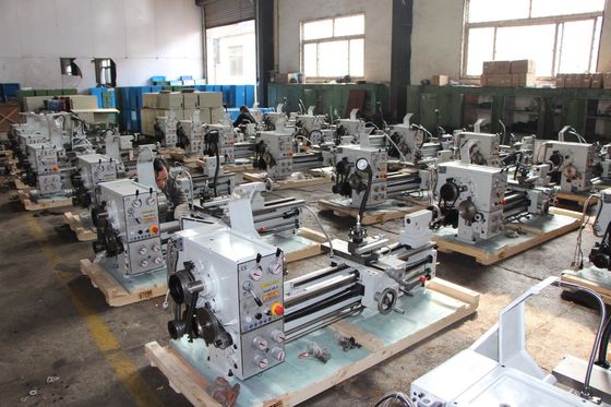 Machine de résistance de tour de banc d'usage manuel de tour en métal de commande numérique par ordinateur de Mini Precision